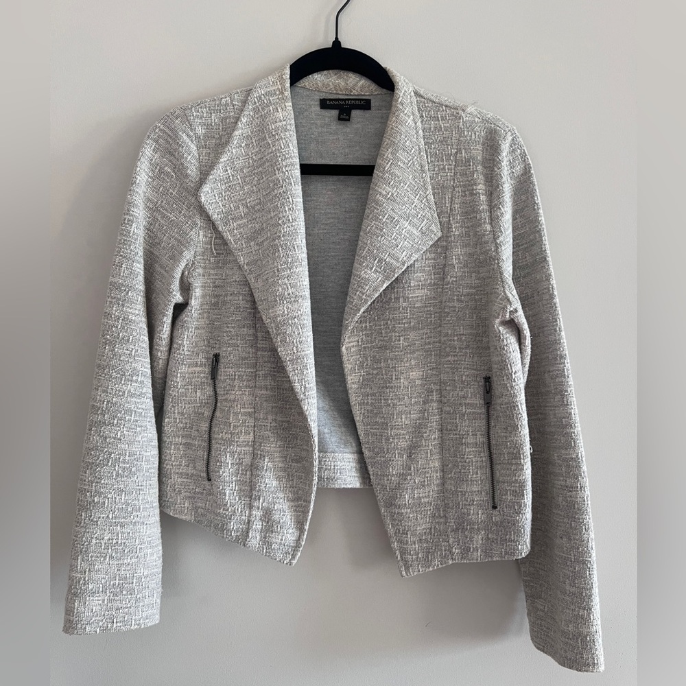 Banana Republic Cropped Knit Grey and White Blazer